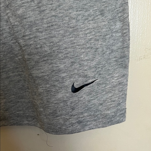 Nike Women's Heather Gray Dri-FIT Tee - Picture 2 of 4